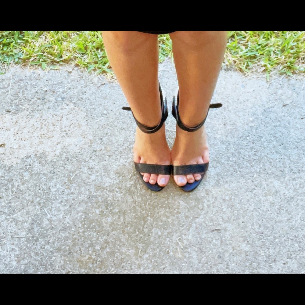 Cute shoes they are a size 7 and black